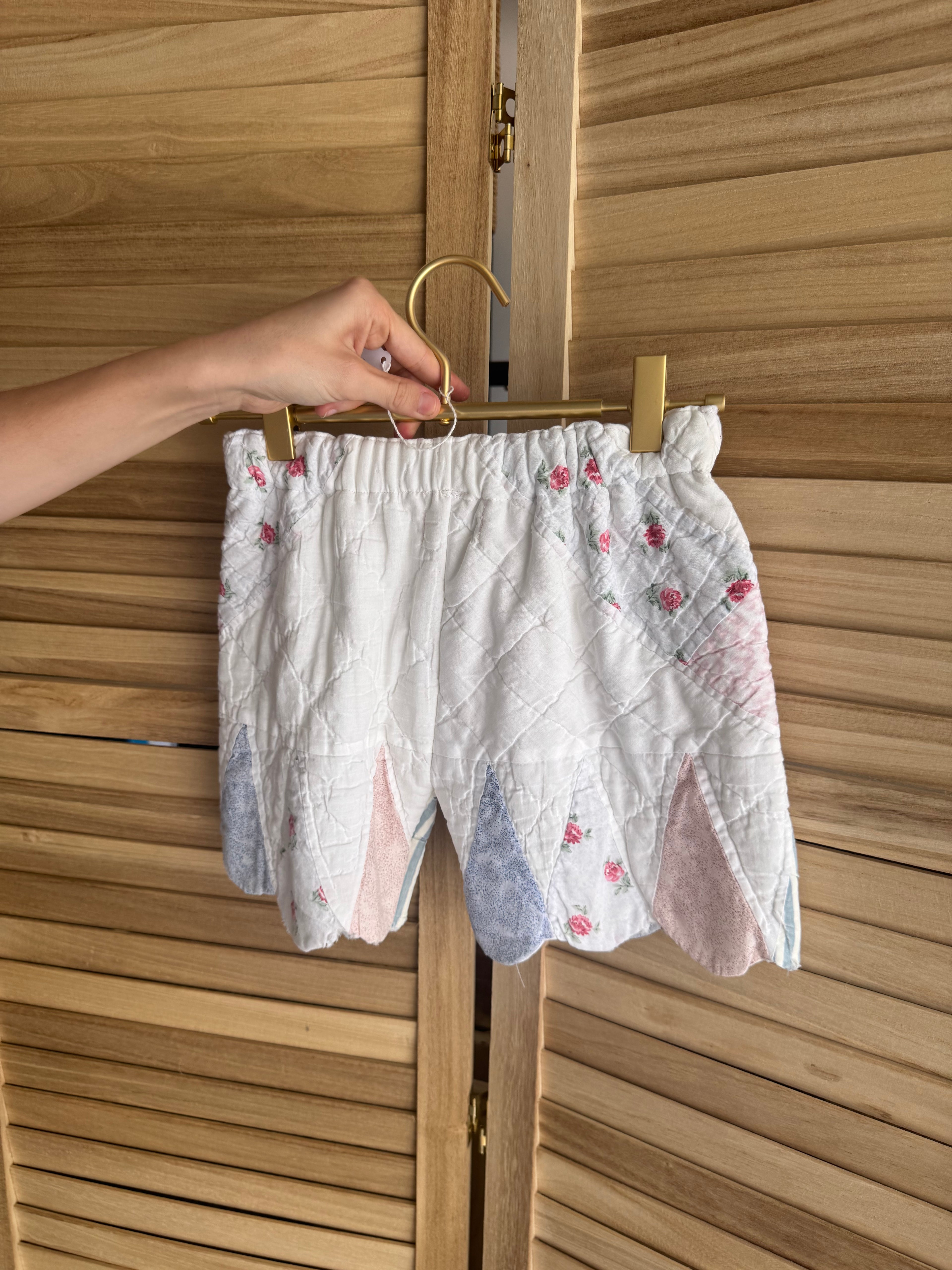 The Sunday Short | Pastel Scallop