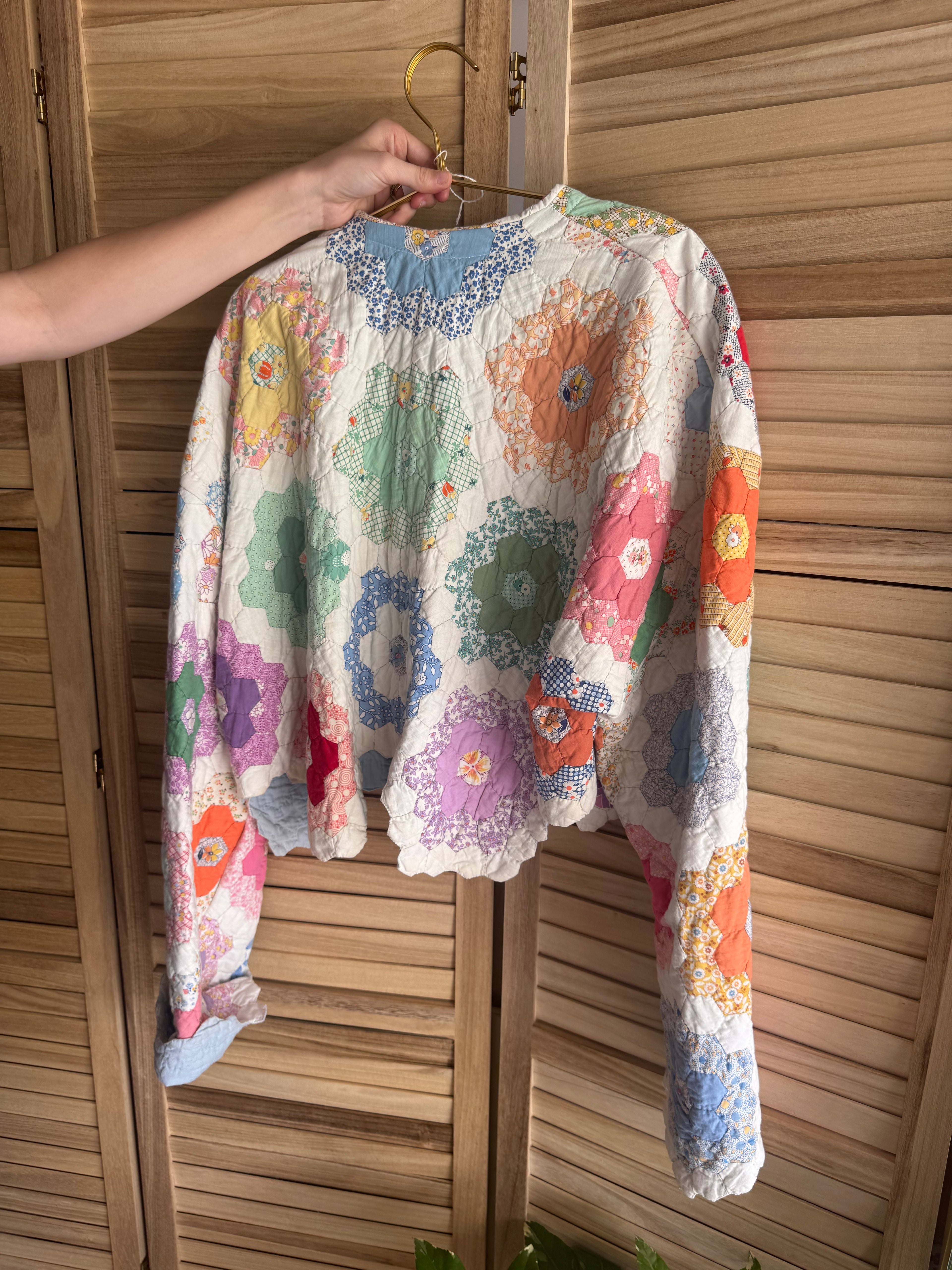 The Birdie Jacket | Blue Grandmothers Flower Garden 2