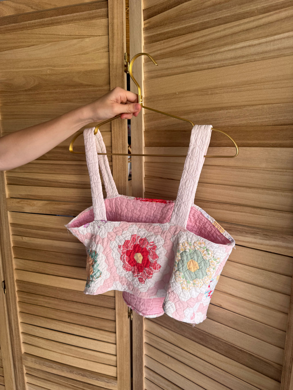 The Daybreak Tank | Pink Grandmothers Flower Garden