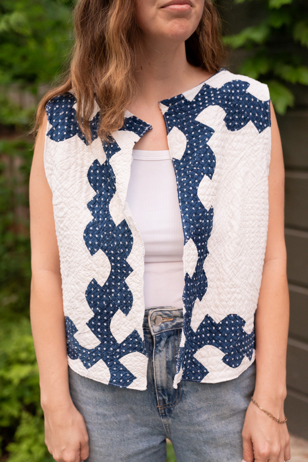 The Remnant Vest | Navy + White Drunkards Path